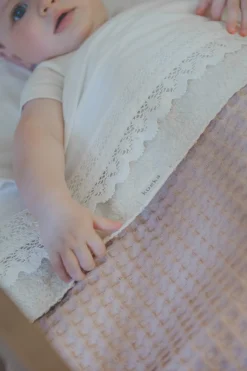 Ledikantlaken Crochet Milky